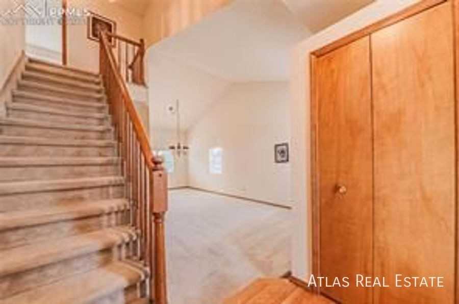 8407 Wilmington Dr - Photo 3 of 19