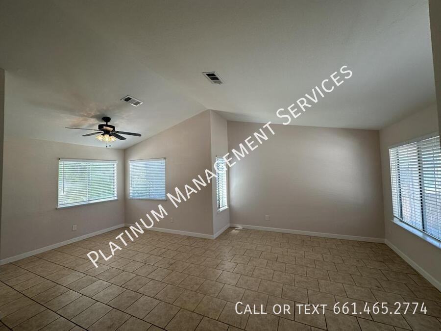 3224 W Avenue J2 - Photo 2 of 21