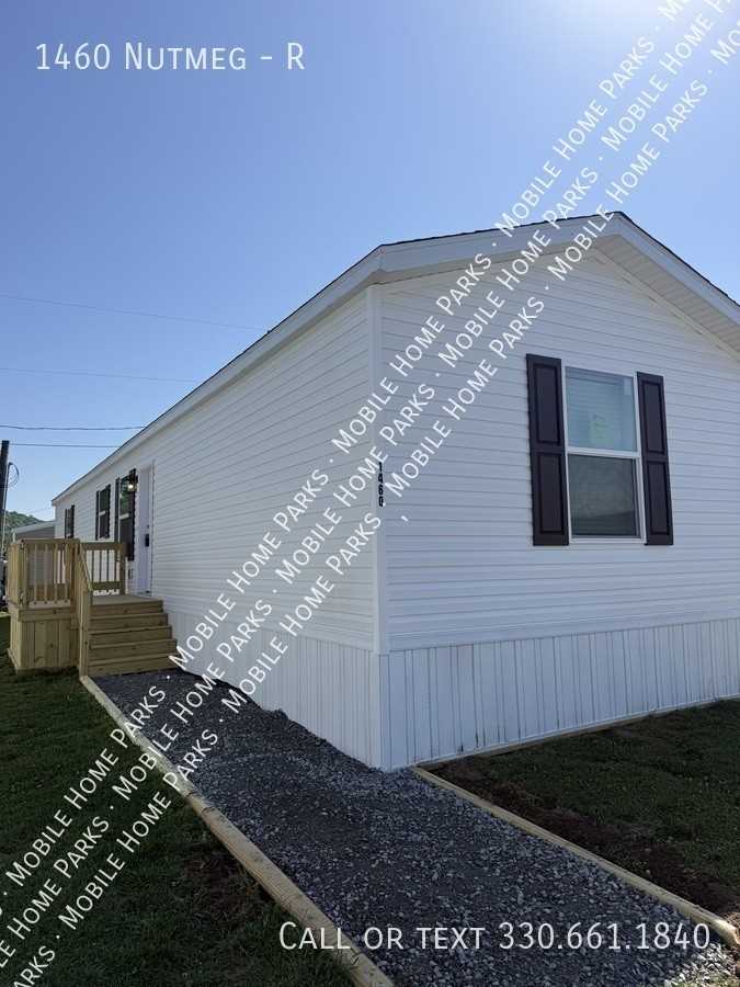 1460 Nutmeg St #R - Photo 7 of 7