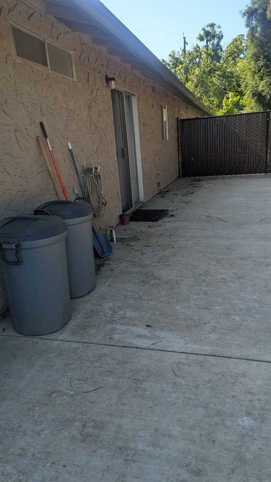 186 E Shasta Ave #1B - Photo 5 of 7