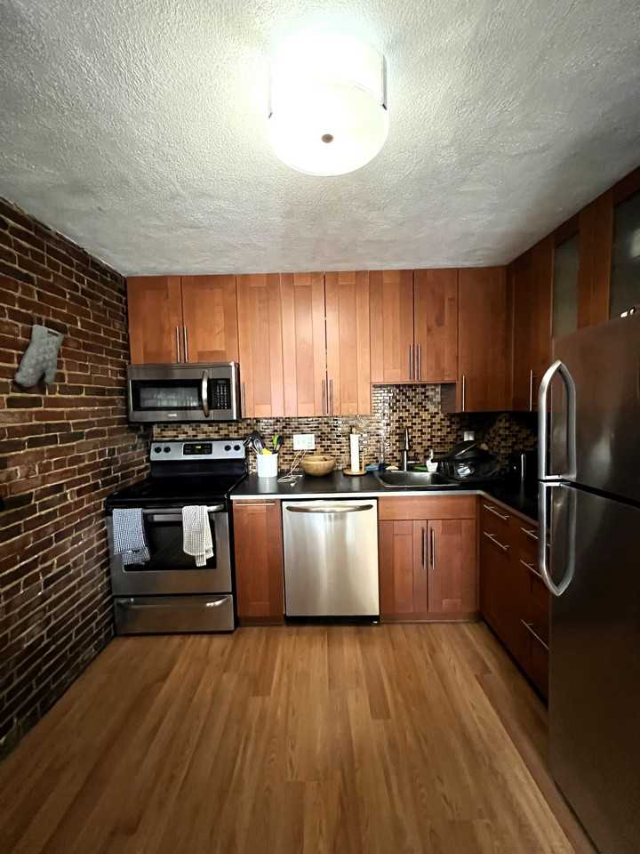 1 Salem St #2A - Photo 2 of 6