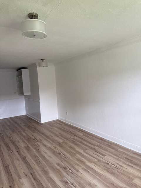40 Nw 76th Ave #40 - Photo 2 of 7