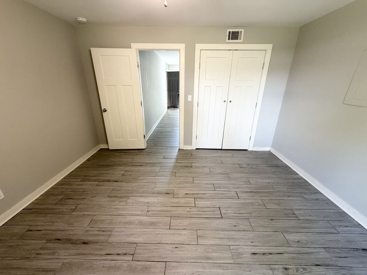 210 Bellmore Ave #104 - Photo 5 of 10