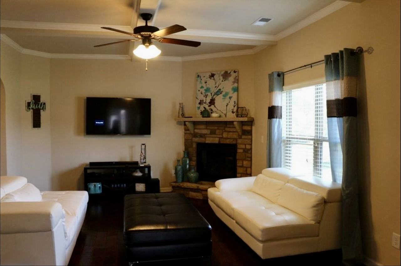 129 Border Ave #NA - Photo 3 of 20