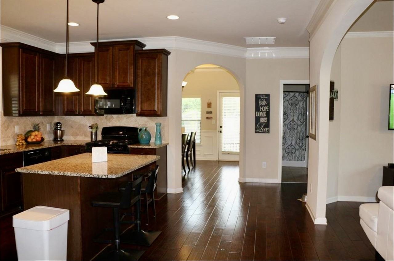 129 Border Ave #NA - Photo 5 of 20