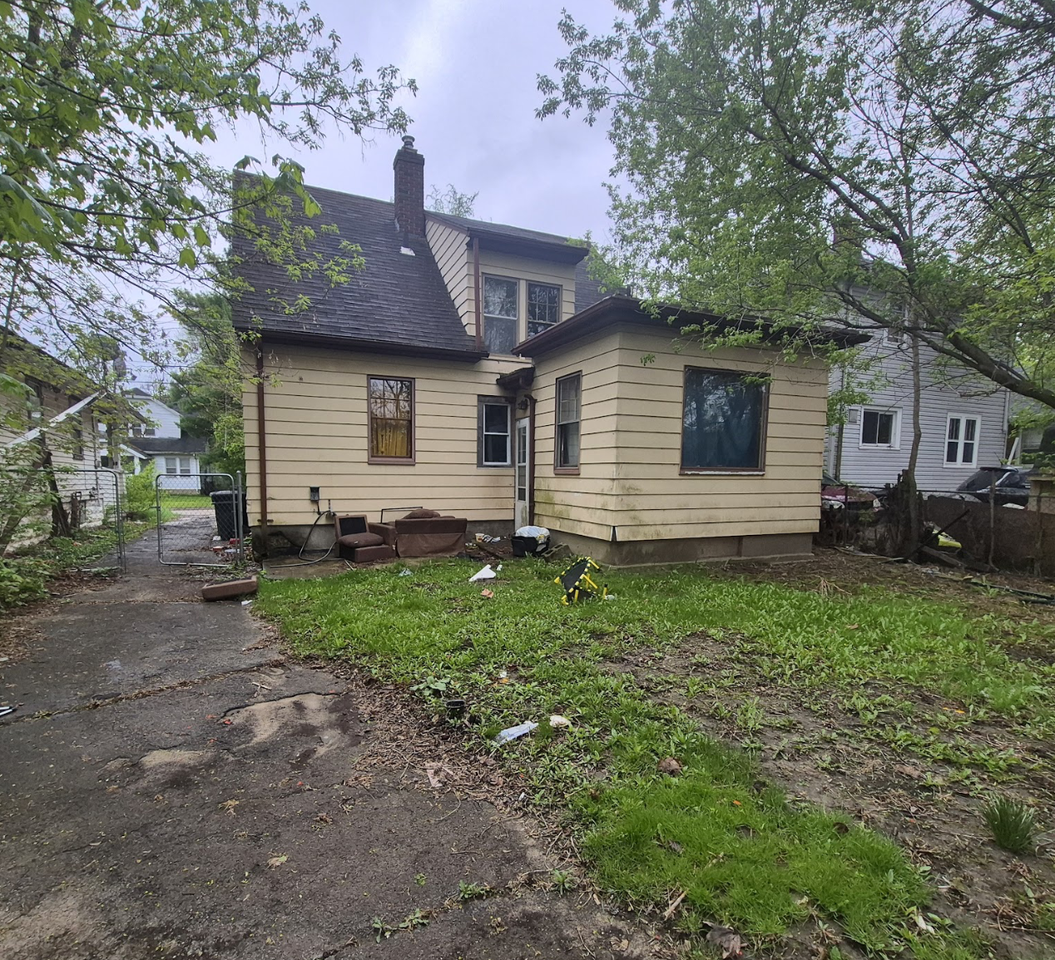 2610 Swayze St #NA - Photo 2 of 15