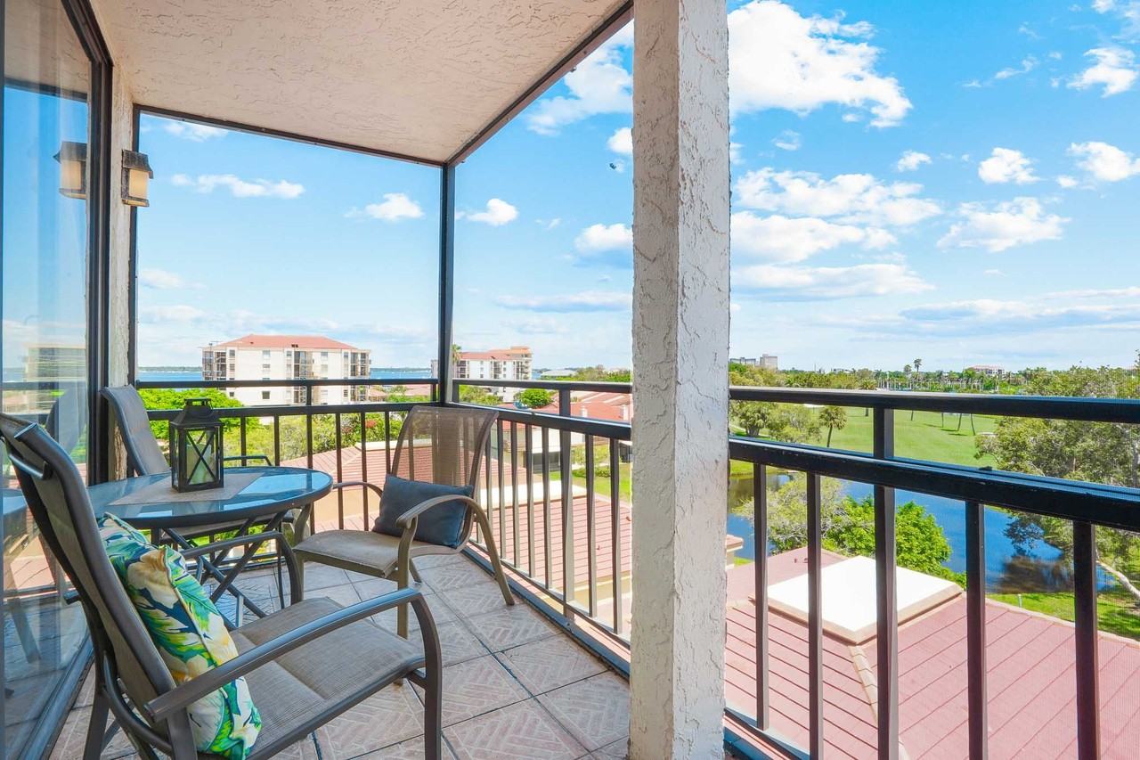 6180 Sun Blvd #506 - Photo 3 of 48