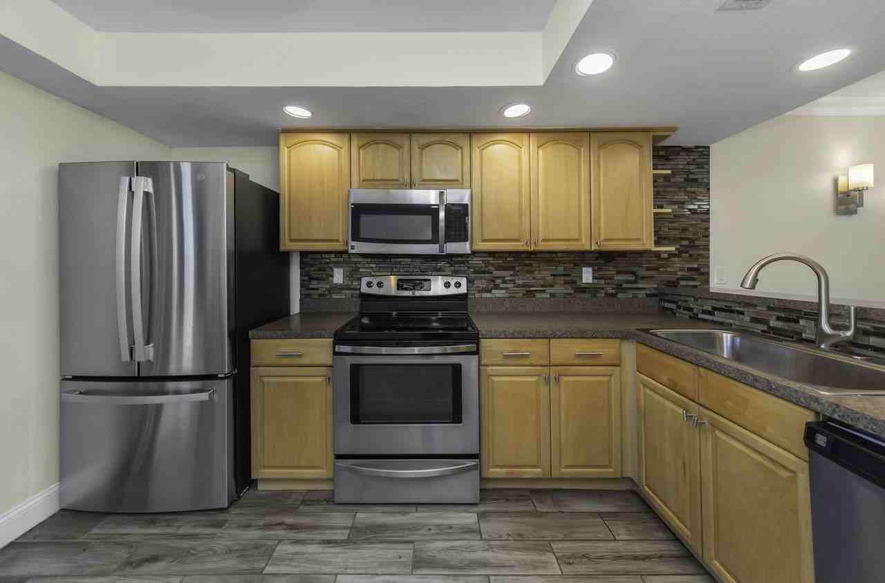 122 Caryl Way #1 - Photo 4 of 30