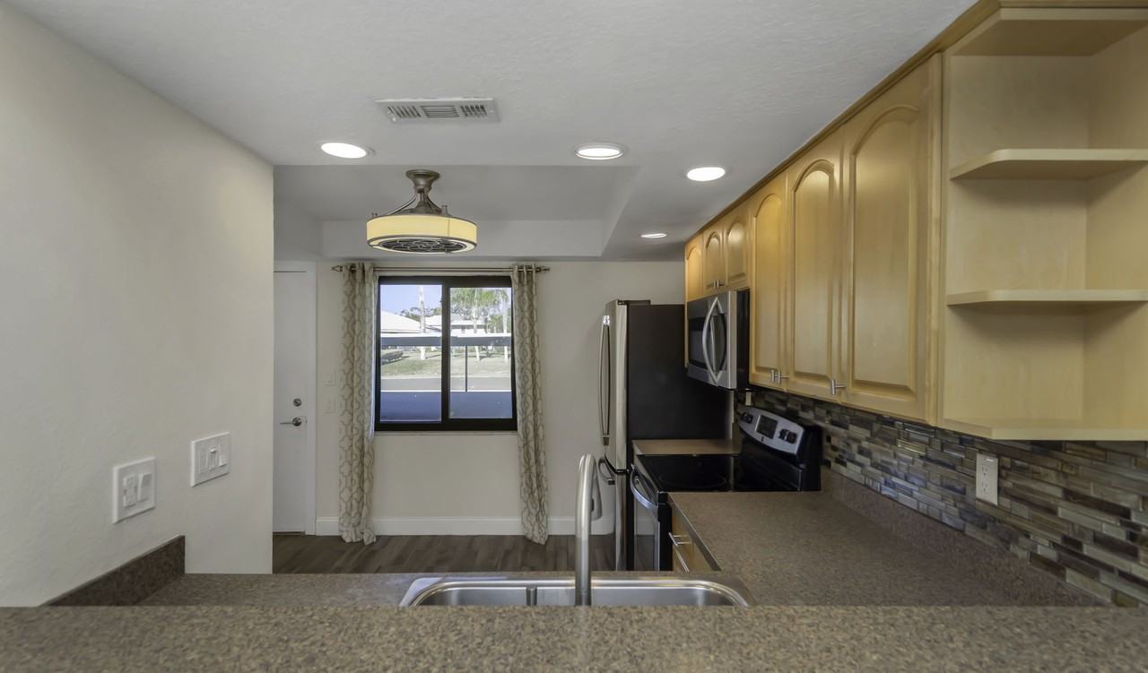 122 Caryl Way #1 - Photo 6 of 30
