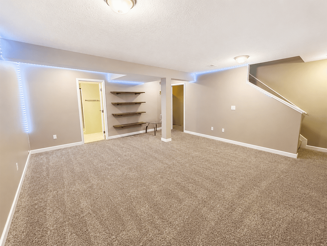 1275 Somerset Way #NA - Photo 5 of 22
