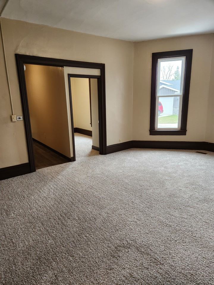 222 W High St #3 - Photo 2 of 11