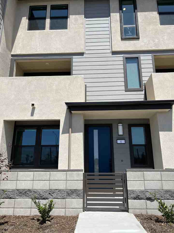2951 W Lincoln Ave #6 - Photo 5 of 13
