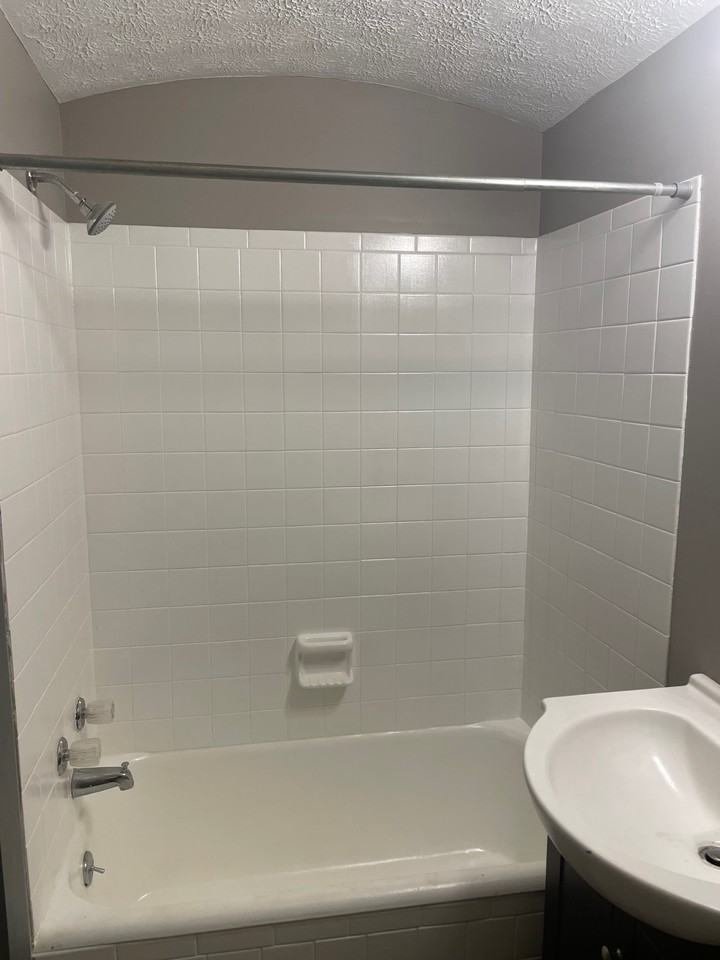 2895 Sullivant Ave #6 - Photo 4 of 15