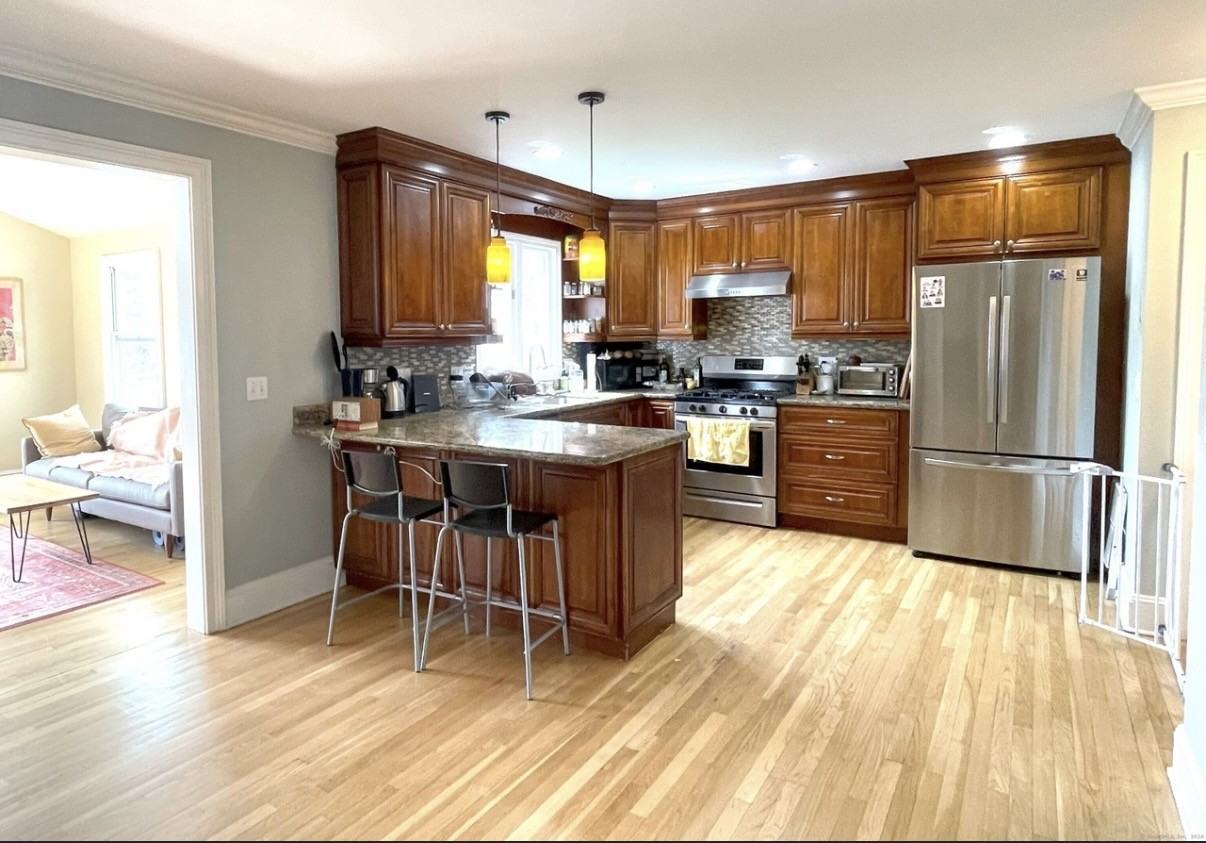 209 Hunyadi Ave #209HUNYADI - Photo 3 of 10