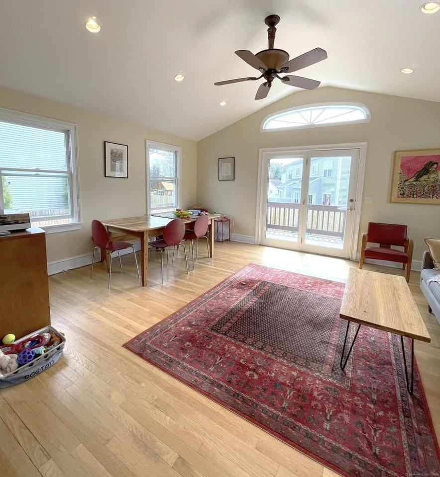 209 Hunyadi Ave #209HUNYADI - Photo 4 of 10