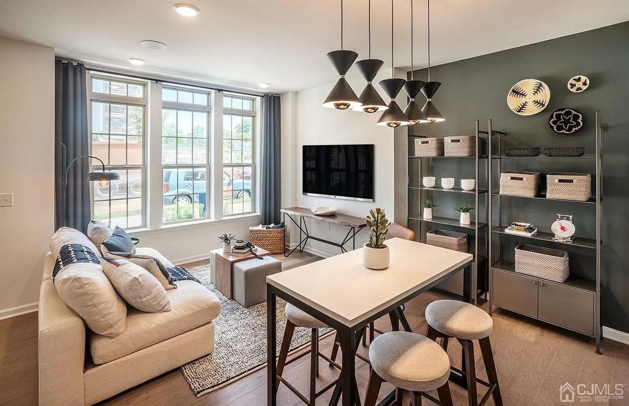 79 Robeson St #79ROBESON - Photo 6 of 13