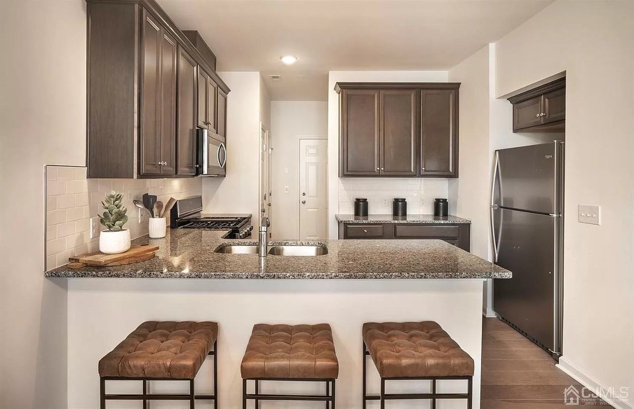 79 Robeson St #79ROBESON - Photo 7 of 13
