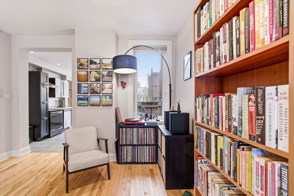 81 Anderson Street - Photo 7 of 30
