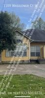 featured image of 1109 Waggoner Ct W