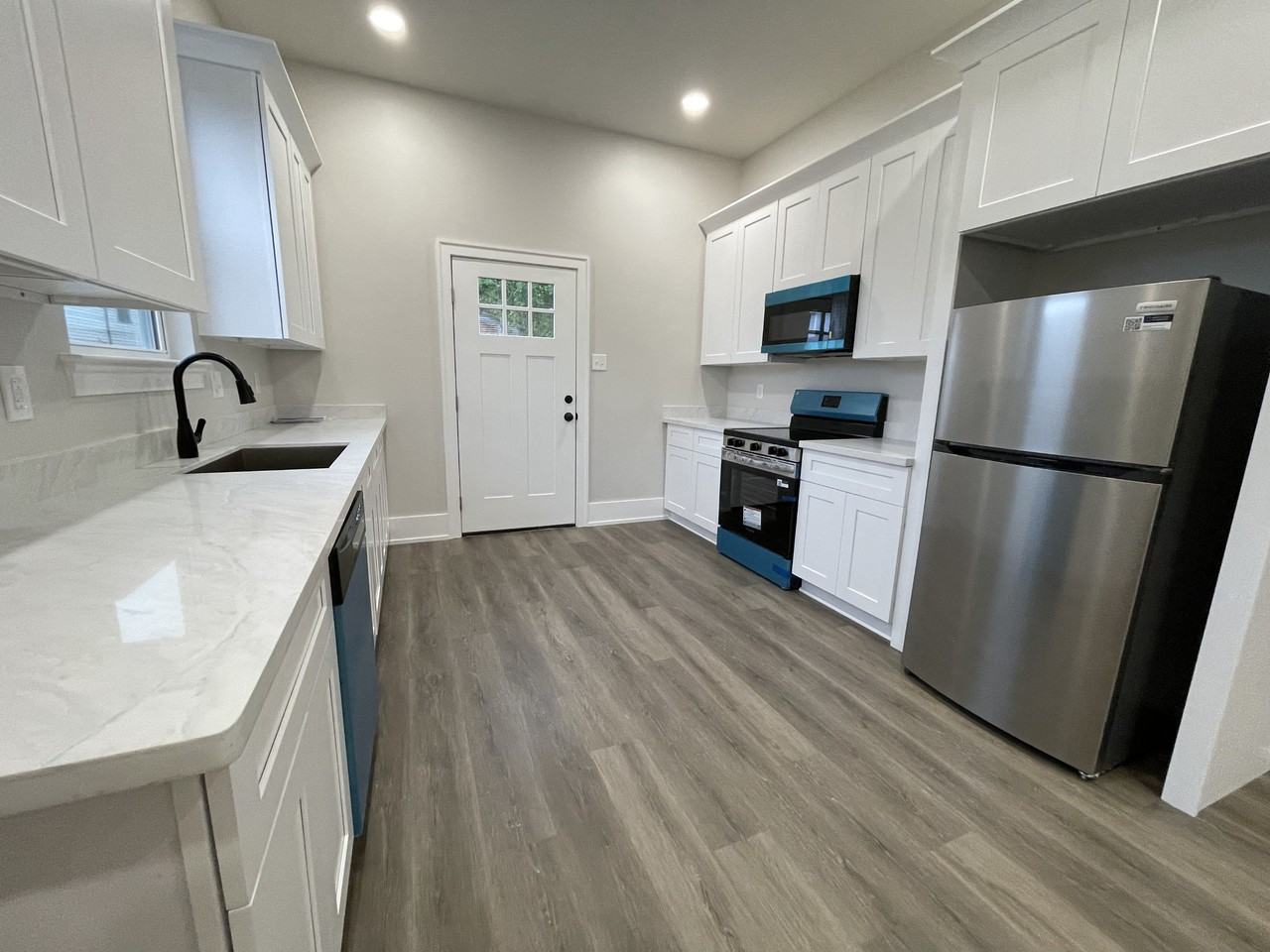 1335 Angela Ave #1335 - Photo 2 of 11
