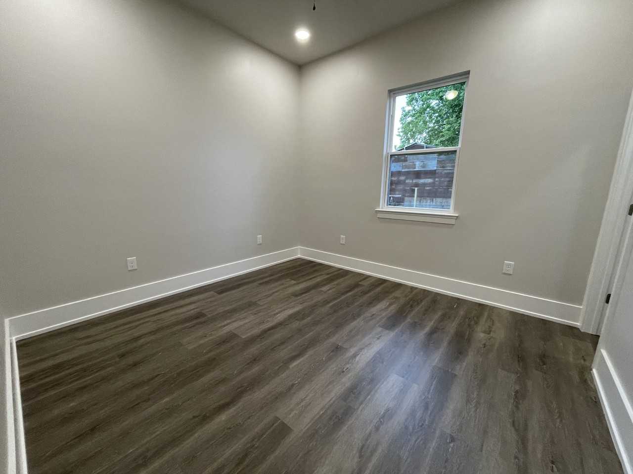 1335 Angela Ave #1335 - Photo 7 of 11