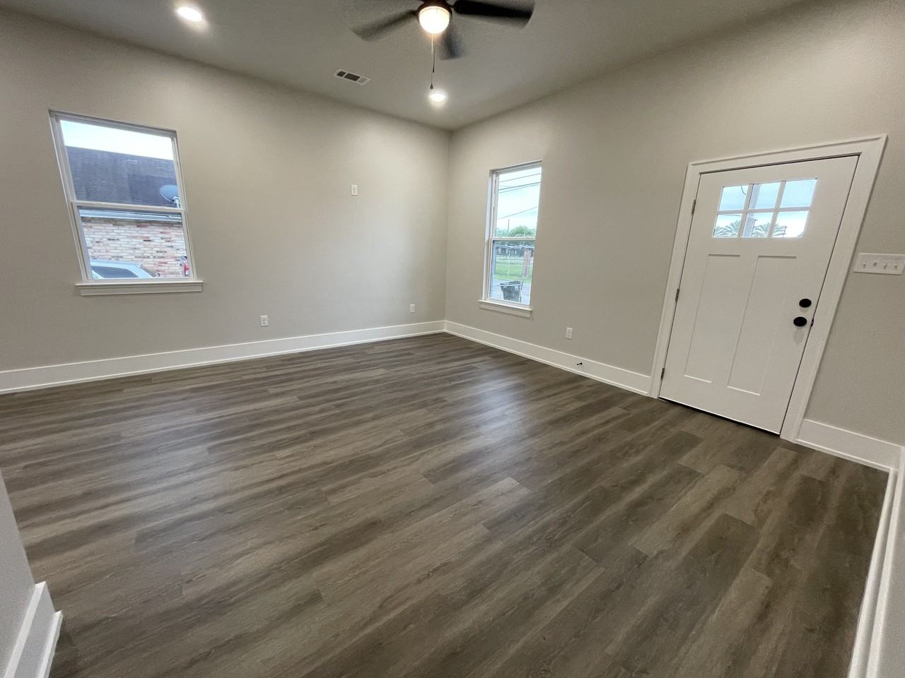 1333 Angela Ave #1333 - Photo 6 of 13