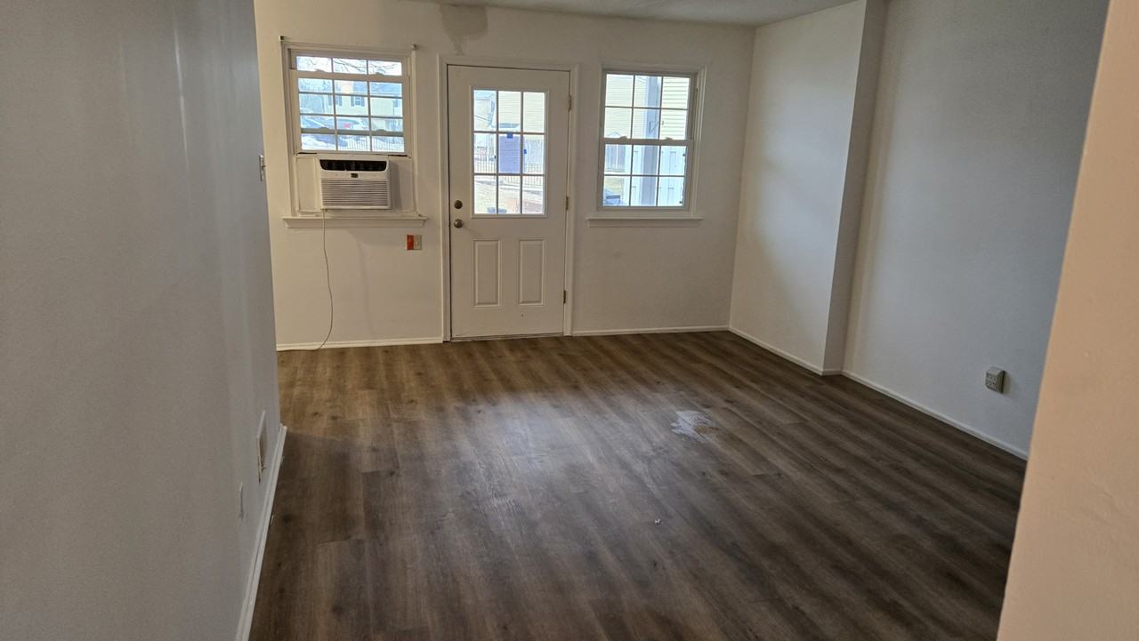 144 Reliance Pl #NA - Photo 7 of 20