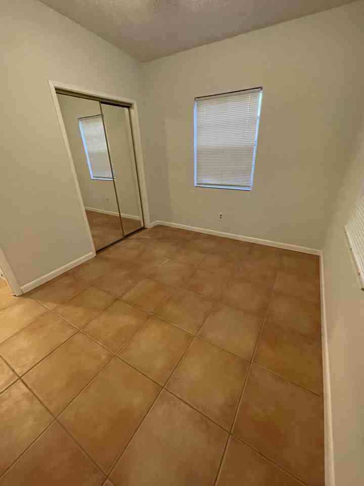 1126 Nw 1st Ave #NA - Photo 6 of 9