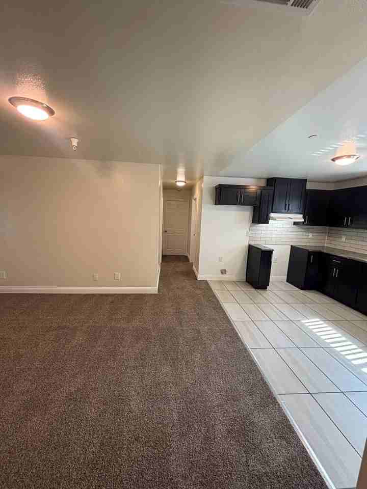 638 West Colden Avenue - Photo 4 of 21