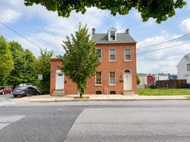featured image of 501 E Chestnut St