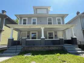 625 N Tacoma Ave - Photo 1 of 1