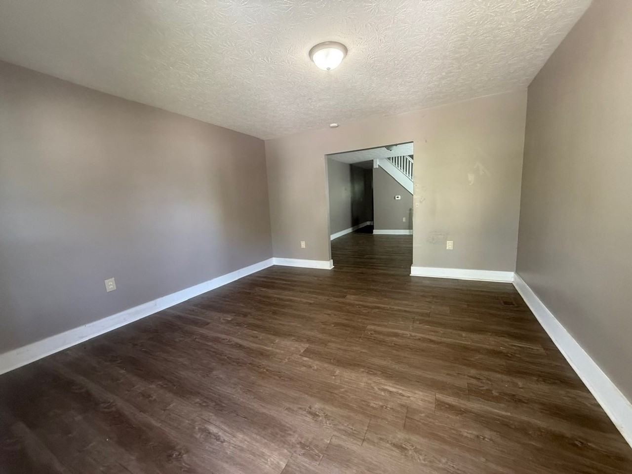 625 N Tacoma Ave - Photo 6 of 11