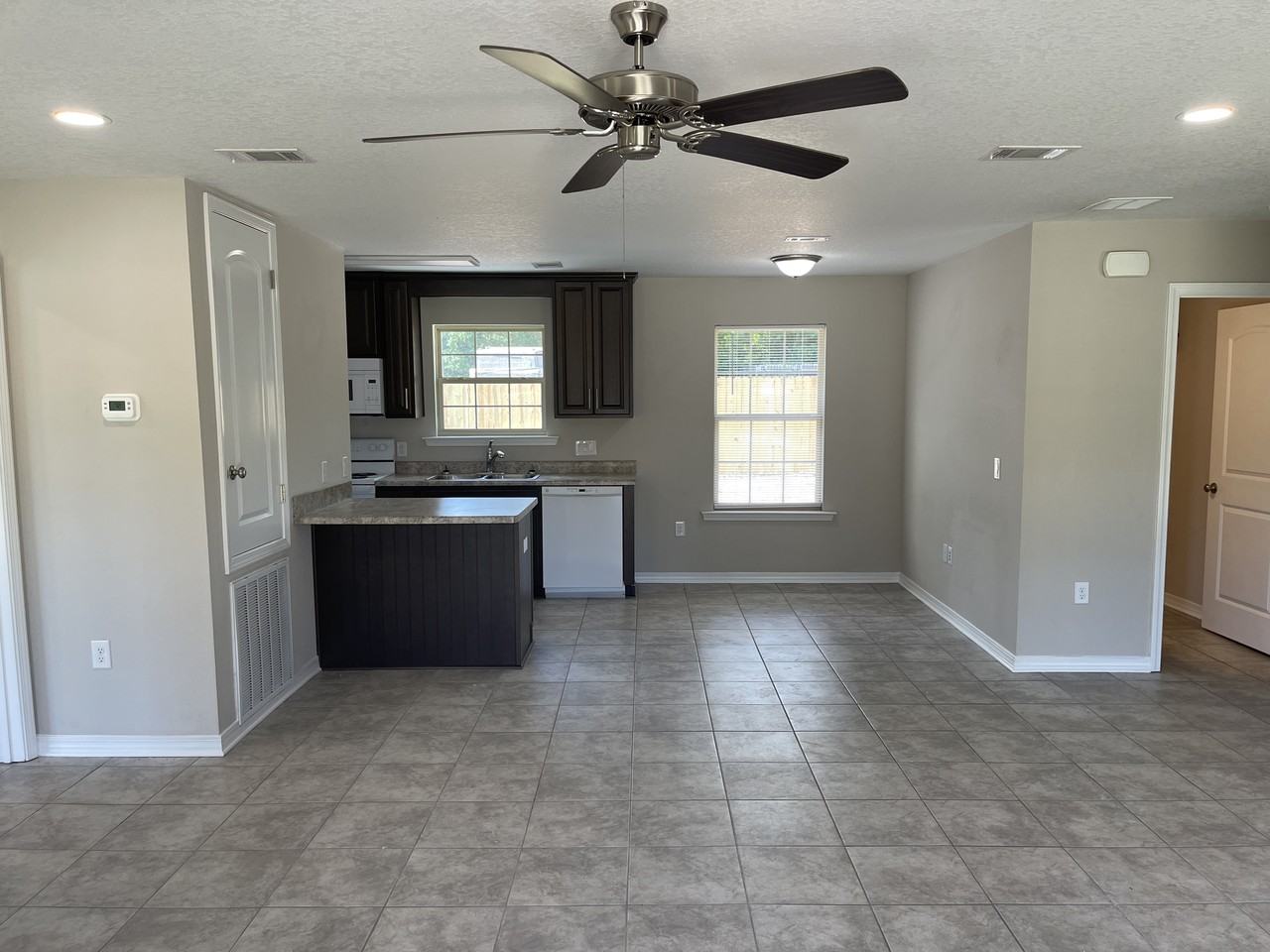 255 Kenmore Road - Photo 6 of 15