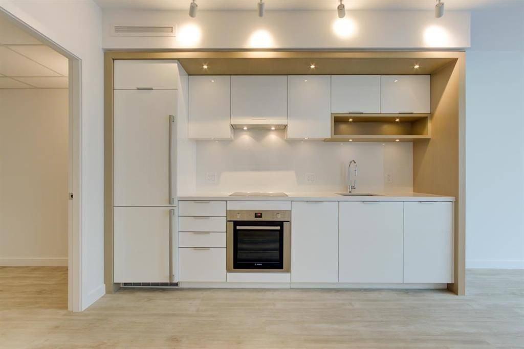 1661 Quebec Street - Photo 4 of 19