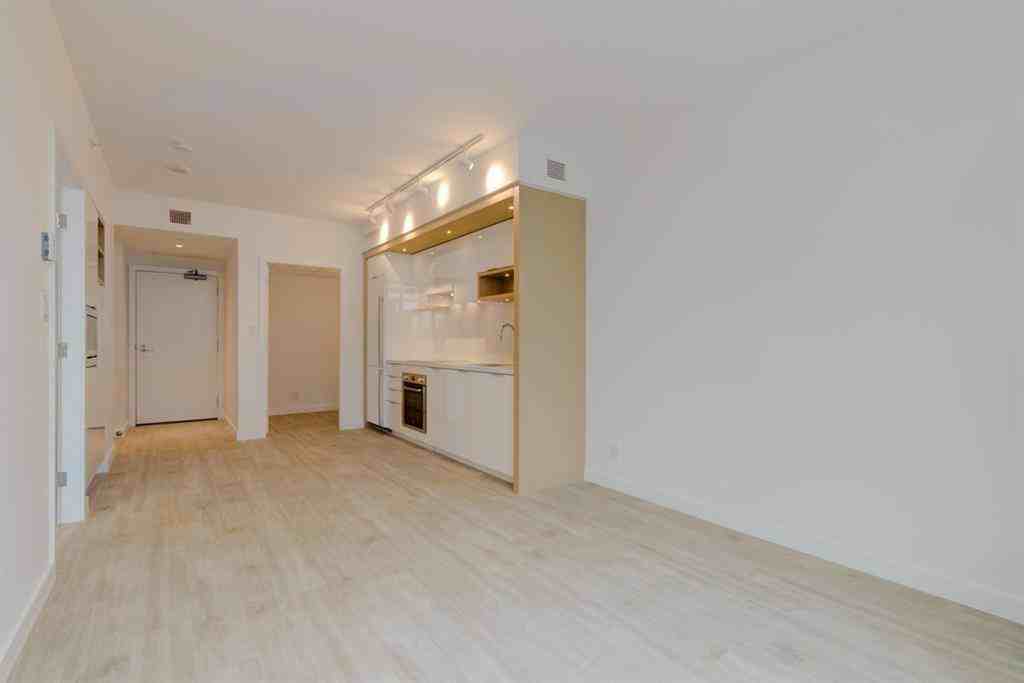 1661 Quebec Street - Photo 6 of 19
