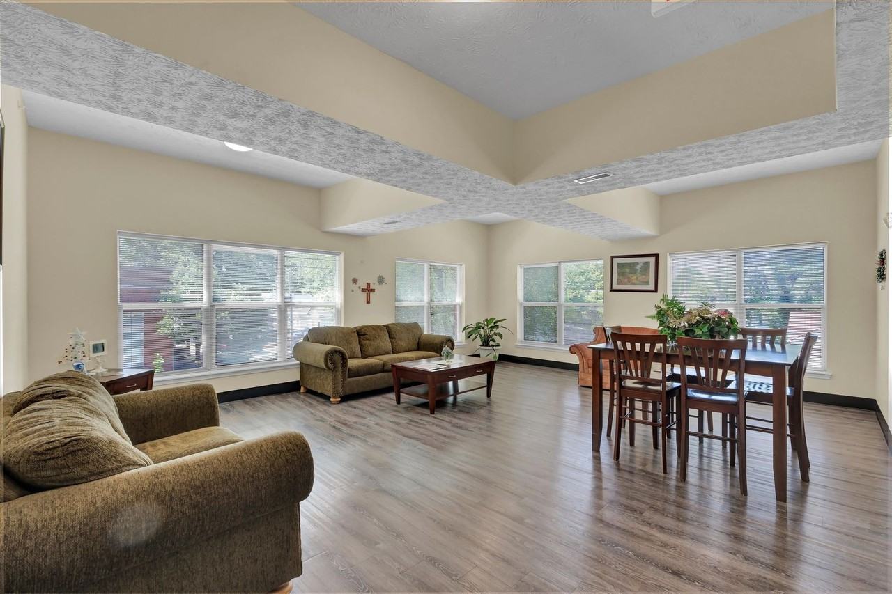 2132 Rowan St #105 - Photo 5 of 20