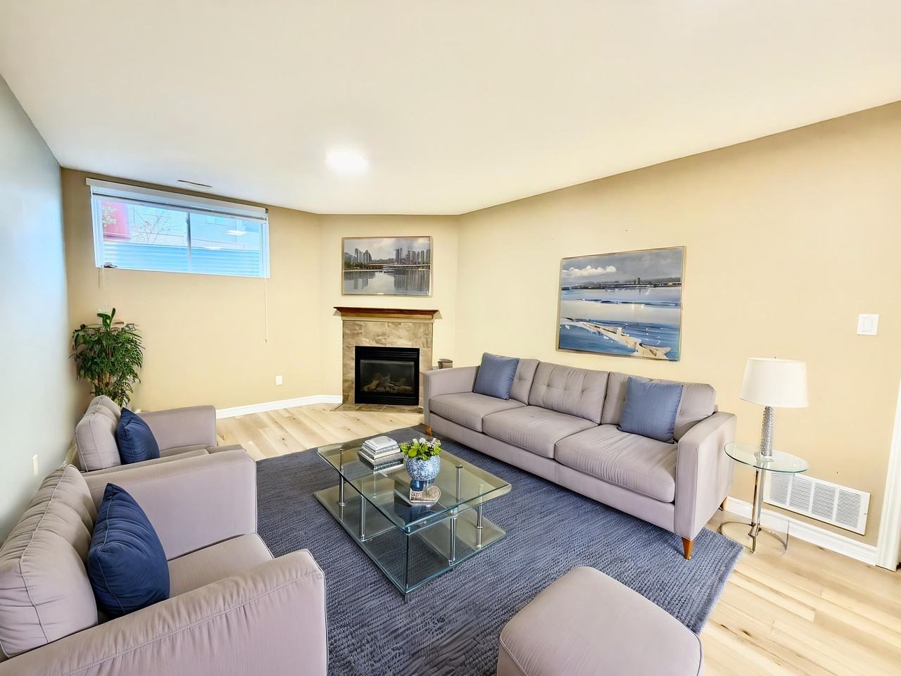 313 Glenbrae Avenue - Photo 4 of 32