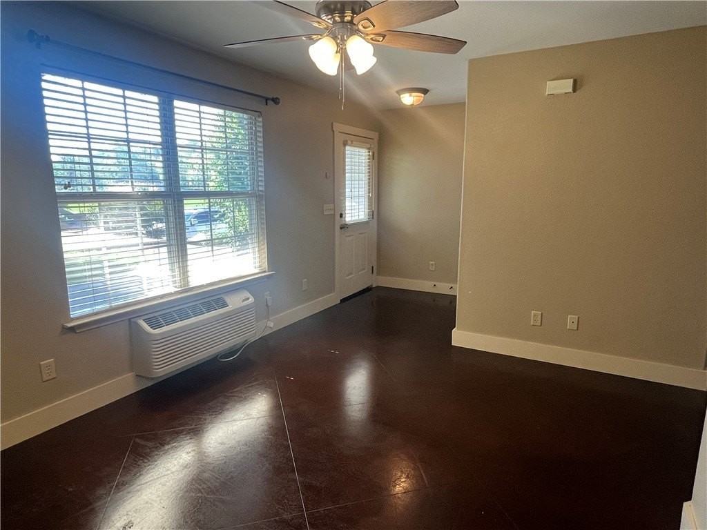 806 W Tahlequah St #B - Photo 7 of 13