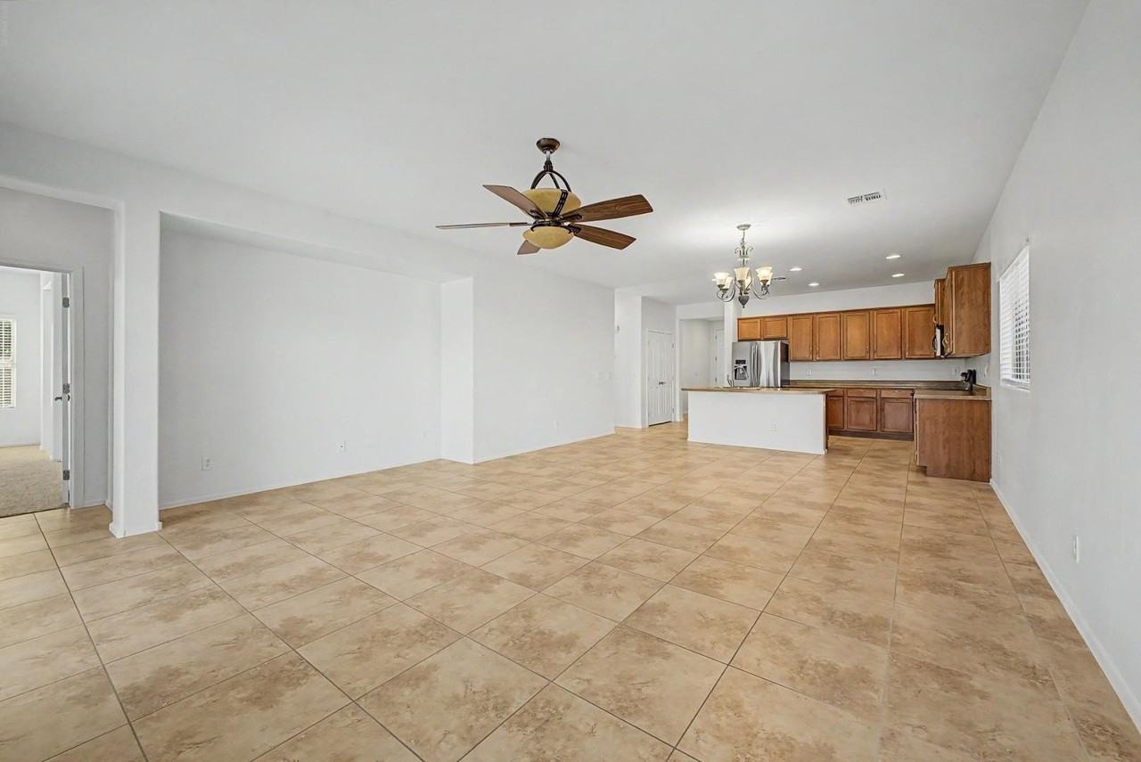 10775 W Washington St - Photo 5 of 31