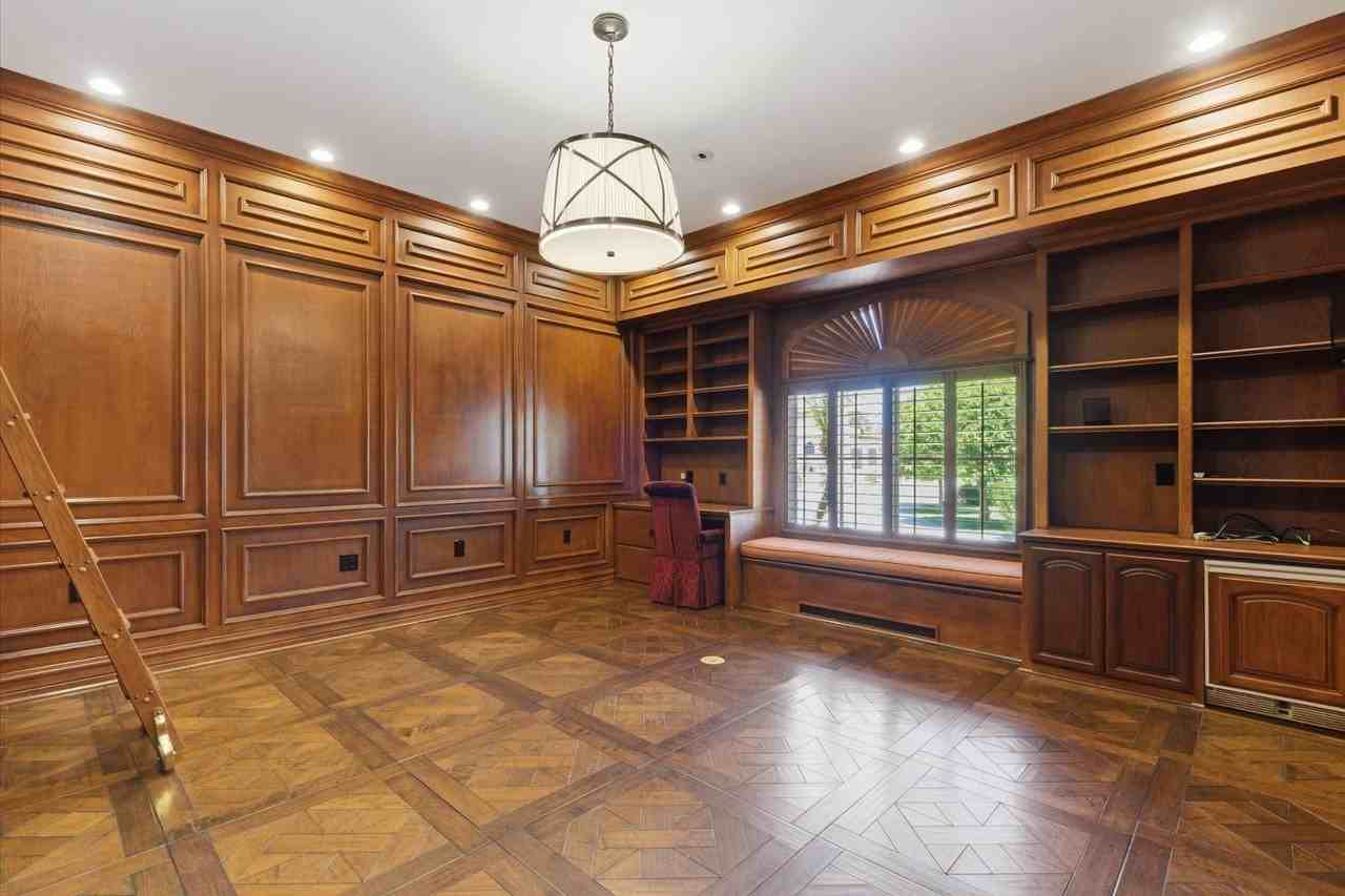 6997 E Paradise Ranch Rd - Photo 5 of 17
