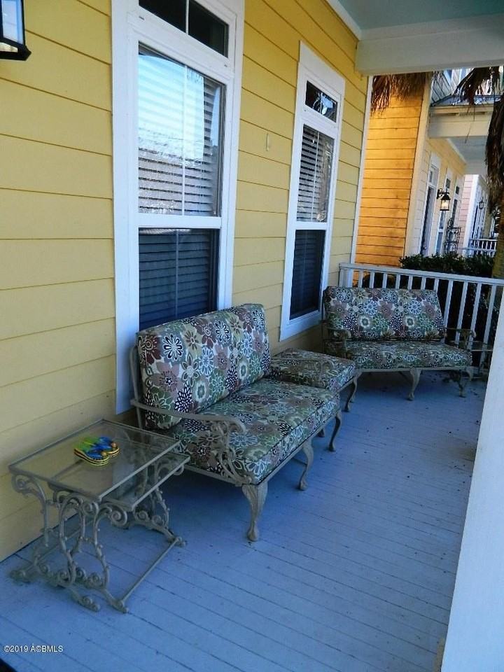 905 12th St - Photo 2 of 31