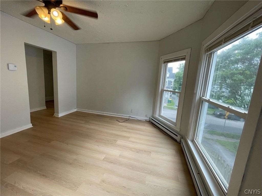 343 Winslow St - Photo 4 of 11