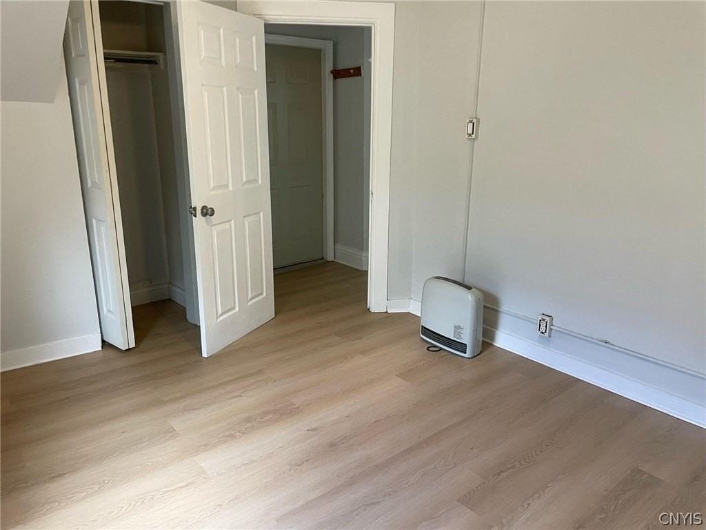 343 Winslow St - Photo 6 of 11