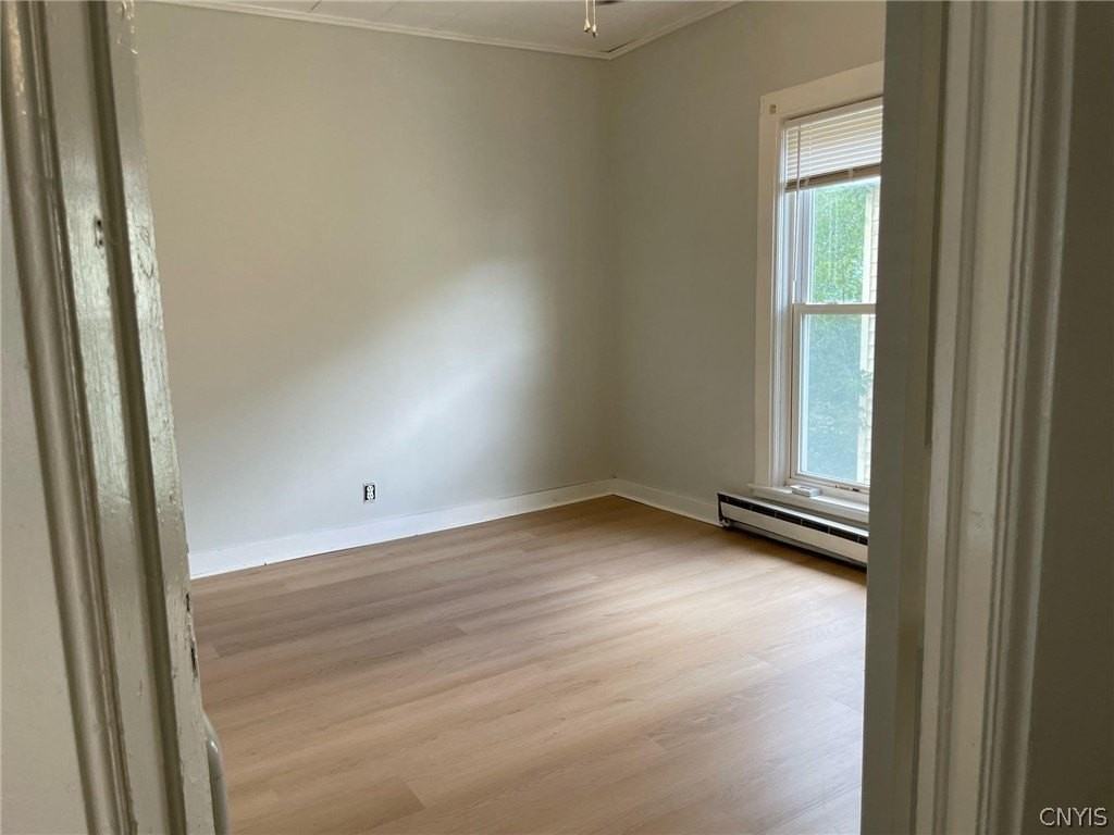 343 Winslow St - Photo 7 of 11