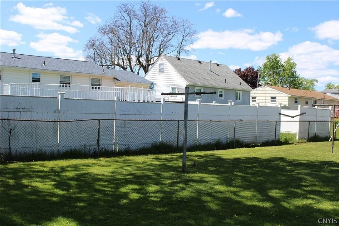 417 Hazelhurst Ave - Photo 5 of 17