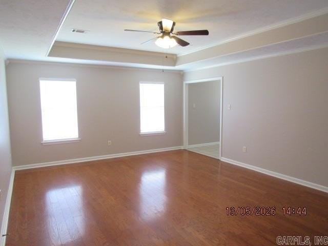 4650 Hawkins Dr - Photo 2 of 17