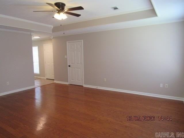 4650 Hawkins Dr - Photo 3 of 17