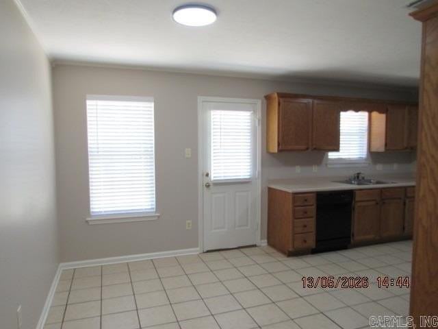 4650 Hawkins Dr - Photo 5 of 17