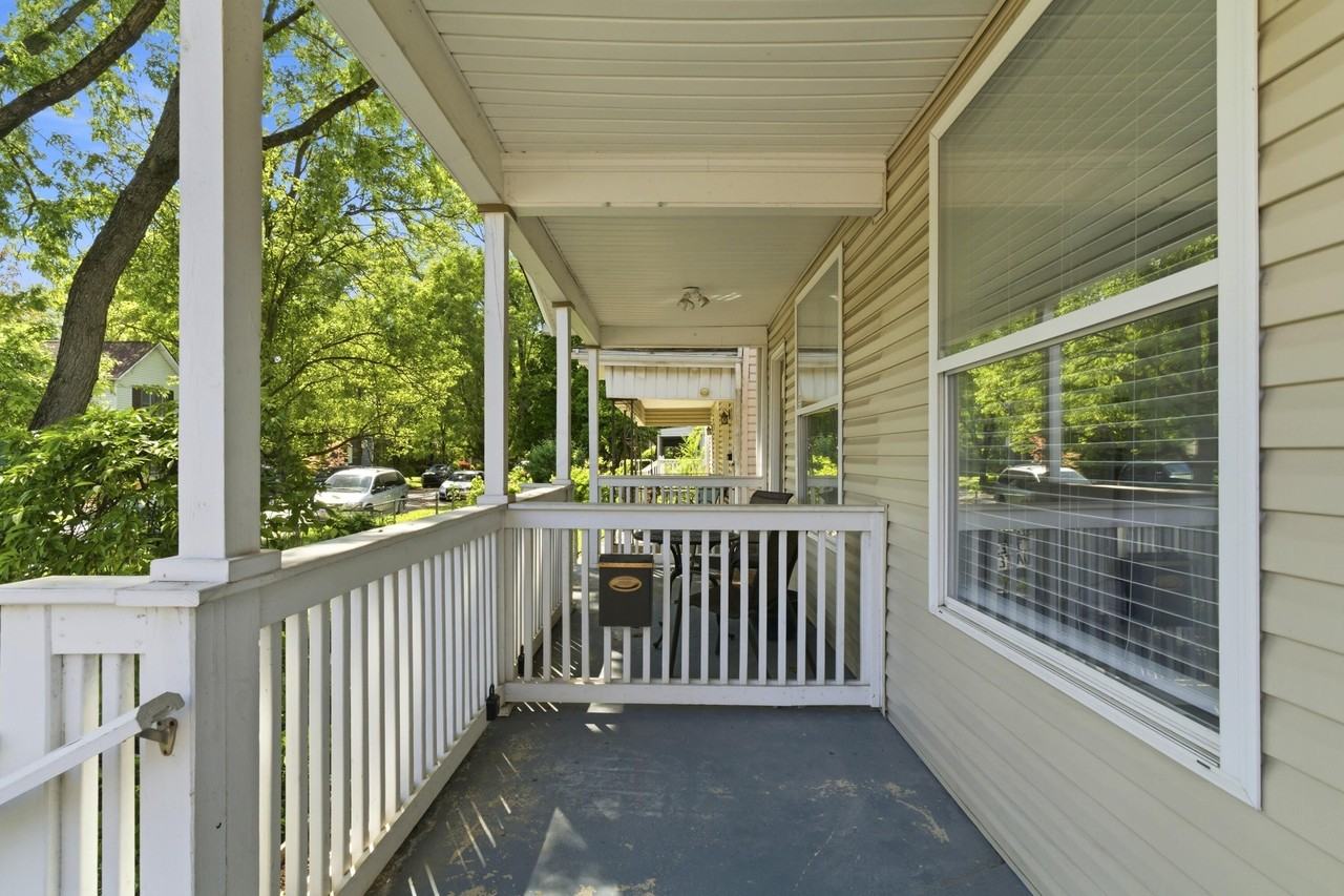 396 E Mithoff St - Photo 5 of 50