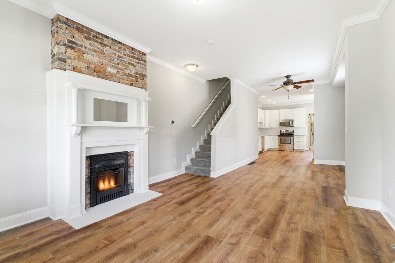 396 E Mithoff St - Photo 6 of 50